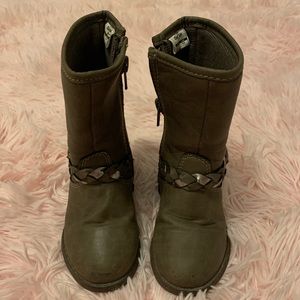 Little girls boots, size 7